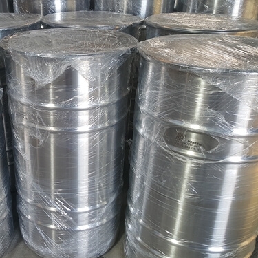 Stainless drums are made of AISI 304 SS and AISI 316 SS quality materials and are used in the pharmaceutical manufacturing industry. Depending on the customer, trolley drums can also be manufactured. 
