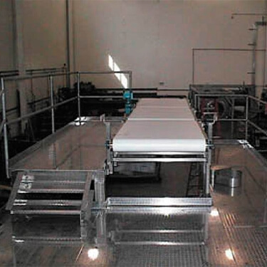 Click for conveyors, inclined conveyors, belt conveyors, chain conveyors, air conveyors, vibrating conveyors and screw conveyors.