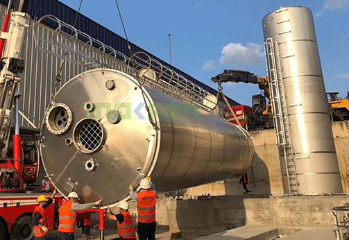 Alüminyum silo tankları, çeşitli malzemelerin depolanması, taşınması ve işlenmesinde kullanılan güvenilir ve dayanıklı bir çözümdür.