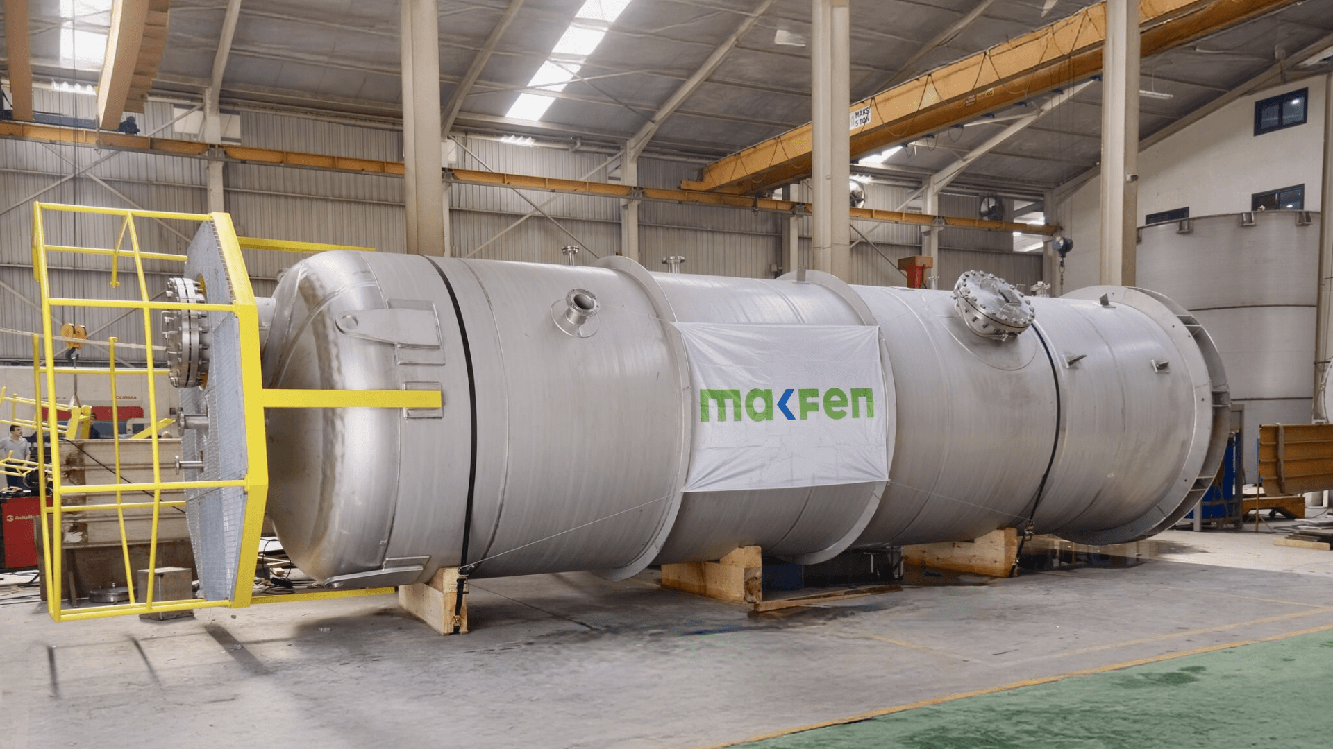 Hammadde stok tankı her firmaya özel olarak, üretim, depolama, taşıma gibi alanda kullanılabilecek ölçüde ve özellikte imalatı yapılmaktadır. Hammadde tok tankı imalatı fiyat ve modelleri için bize ulaşın